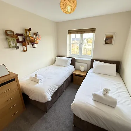 Sandy Paws - Part Of The The Bay Village With Pool, Gym And Direct Access, Pub, Restaurant, Tennis And Meadows Walks 法利