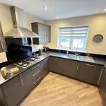 Sandy Paws - Part Of The The Bay Village With Pool, Gym And Direct Access, Pub, Restaurant, Tennis And Meadows Walks Dom wakacyjny *