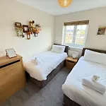 Sandy Paws - Part Of The The Bay Village With Pool, Gym And Direct Access, Pub, Restaurant, Tennis And Meadows Walks Dom wakacyjny Filey