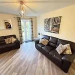 Sandy Paws - Part Of The The Bay Village With Pool, Gym And Direct Access, Pub, Restaurant, Tennis And Meadows Walks Dom wakacyjny