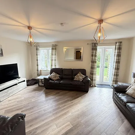 Ferienhaus Sandy Paws - Part Of The The Bay Village With Pool, Gym And Direct Access, Pub, Restaurant, Tennis And Meadows Walks Filey