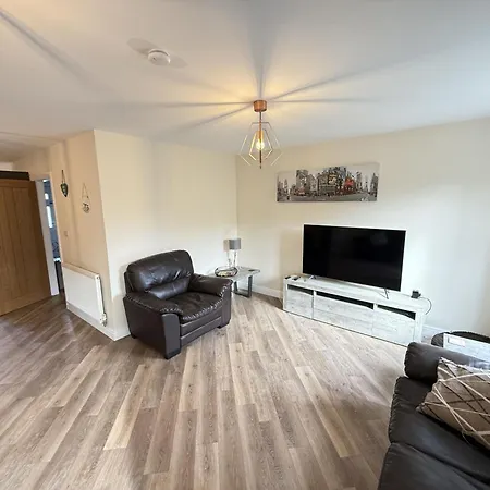 Sandy Paws - Part Of The The Bay Village With Pool, Gym And Direct Access, Pub, Restaurant, Tennis And Meadows Walks Holiday home