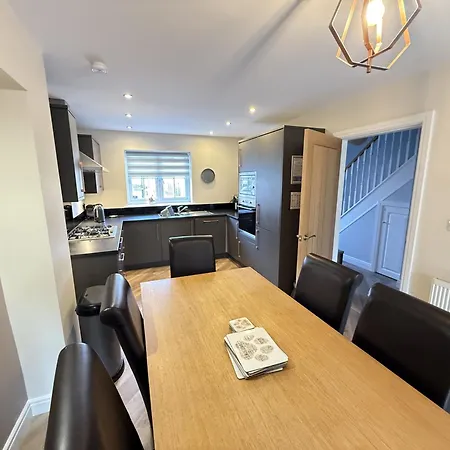 Sandy Paws - Part Of The The Bay Village With Pool, Gym And Direct Access, Pub, Restaurant, Tennis And Meadows Walks * Filey