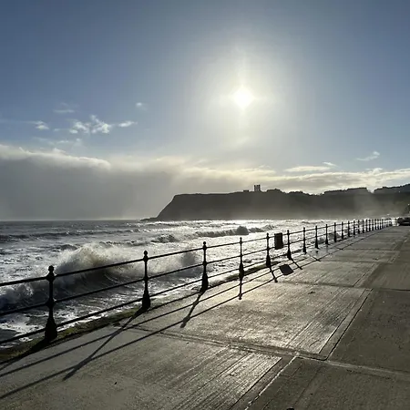 Sandy Paws - Part Of The The Bay Village With Pool, Gym And Direct Access, Pub, Restaurant, Tennis And Meadows Walks Filey
