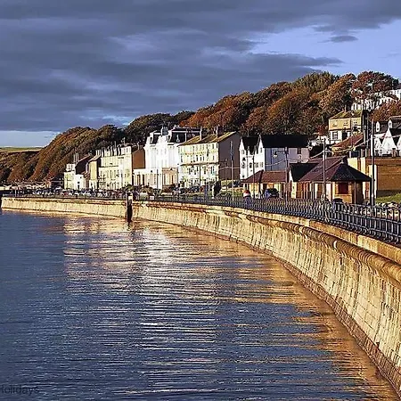 Sandy Paws - Part Of The The Bay Village With Pool, Gym And Direct Access, Pub, Restaurant, Tennis And Meadows Walks *