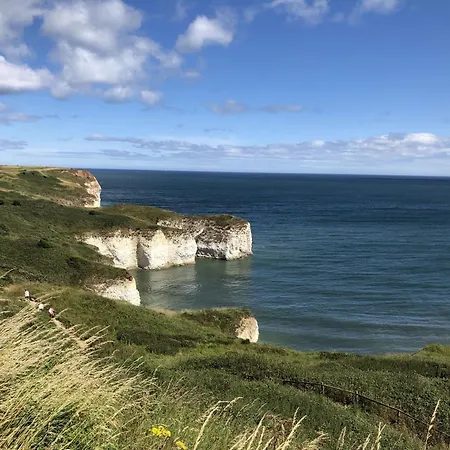 Sandy Paws - Part Of The The Bay Village With Pool, Gym And Direct Access, Pub, Restaurant, Tennis And Meadows Walks Holiday home *