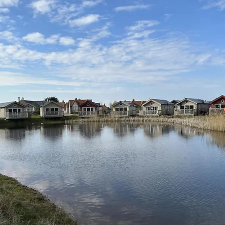 Sandy Paws - Part Of The The Bay Village With Pool, Gym And Direct Access, Pub, Restaurant, Tennis And Meadows Walks * Filey