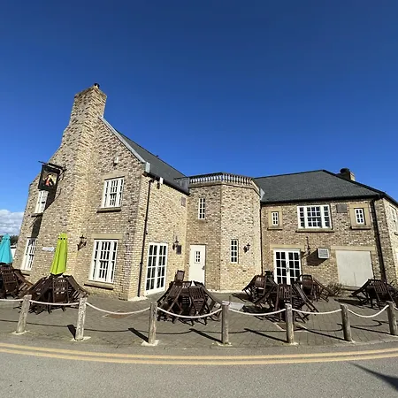 Sandy Paws - Part Of The The Bay Village With Pool, Gym And Direct Access, Pub, Restaurant, Tennis And Meadows Walks *